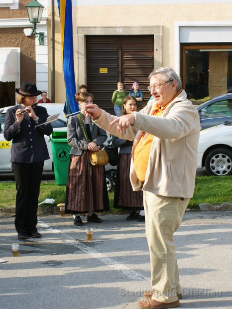 2011_04_29 Maibaumaufstellen in Litschau (5)